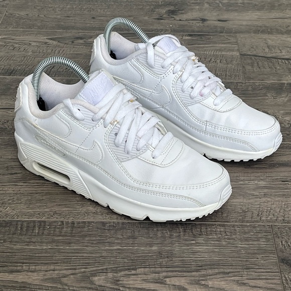 Nike Shoes - NIKE AIR MAX 90 LTR GRADE SCHOOL LIFESTYLE SHOES CD6864-100 Size: 6Y/7.5W/6M